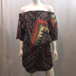 NWOT Marciano off the shoulder mini dress medium